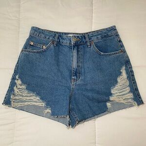 Top shop mom shorts from Nordstrom size 8 (fits like a 6-8)